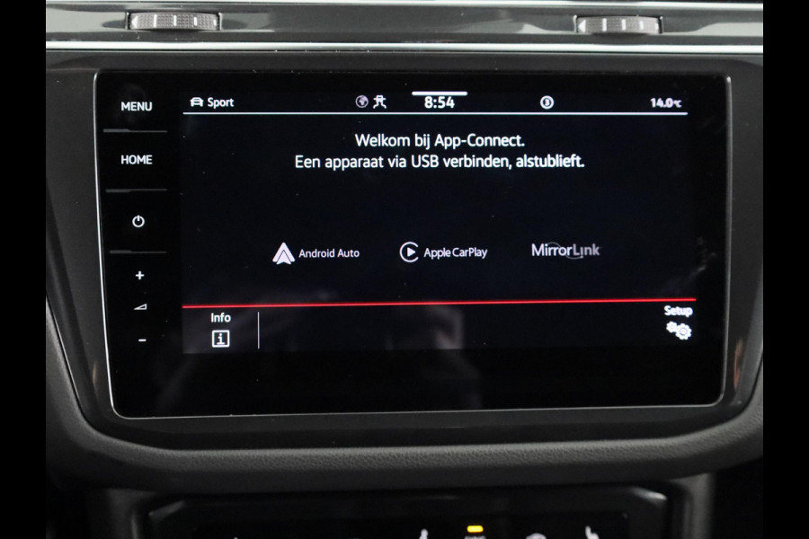 Volkswagen Tiguan 1.4 TSI eHybrid R-Line Business+ 245 pk Automaat (DSG) | Navigatie | Parkeersensoren (Park assist) | Achteruitrijcamera | Stoelverwarming | Black Style pakket |