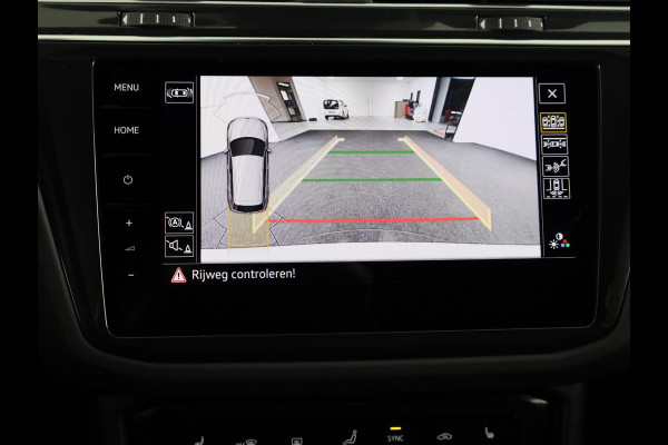 Volkswagen Tiguan 1.4 TSI eHybrid R-Line Business+ 245 pk Automaat (DSG) | Navigatie | Parkeersensoren (Park assist) | Achteruitrijcamera | Stoelverwarming | Black Style pakket |