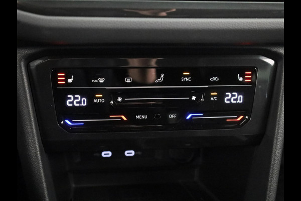 Volkswagen Tiguan 1.4 TSI eHybrid R-Line Business+ 245 pk Automaat (DSG) | Navigatie | Parkeersensoren (Park assist) | Achteruitrijcamera | Stoelverwarming | Black Style pakket |