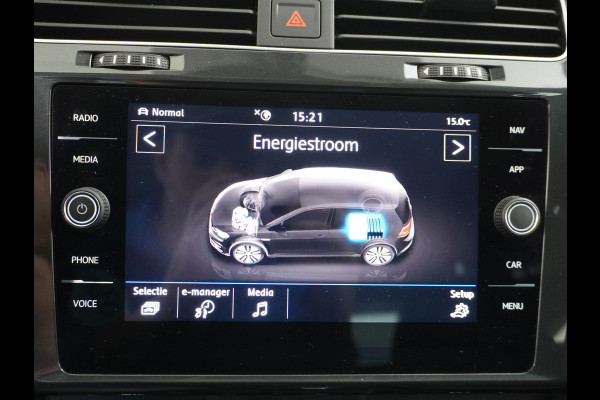 Volkswagen e-Golf 5drs Navi-Fullmap Ecc Adaptieve Cruise-Control Bluetooth Led Pdc Regen-Lichtsensor Select drive Car-Net App-Connect Elec.ramen en Spiegels E-DITION 1e Eigenaar!