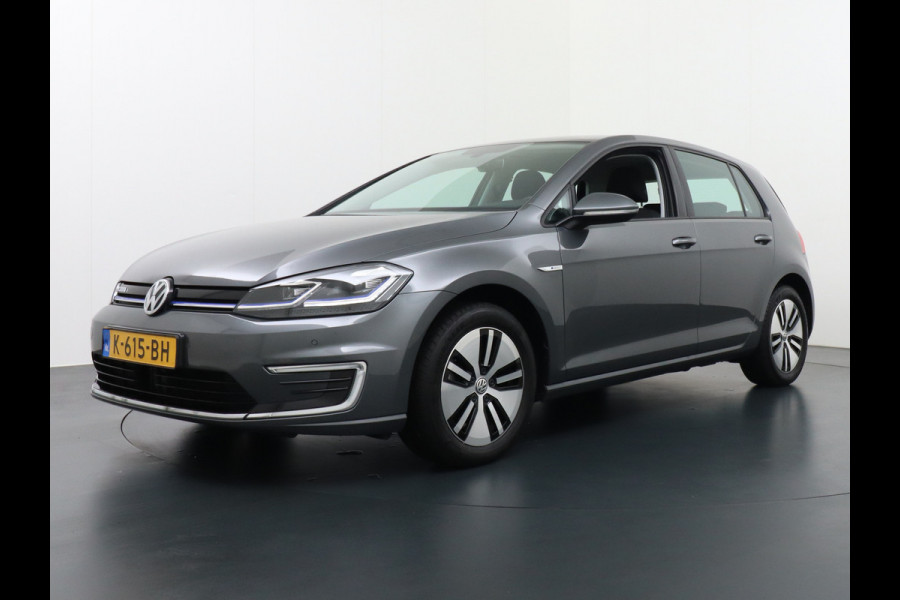 Volkswagen e-Golf 5drs Navi-Fullmap Ecc Adaptieve Cruise-Control Bluetooth Led Pdc Regen-Lichtsensor Select drive Car-Net App-Connect Elec.ramen en Spiegels E-DITION 1e Eigenaar!