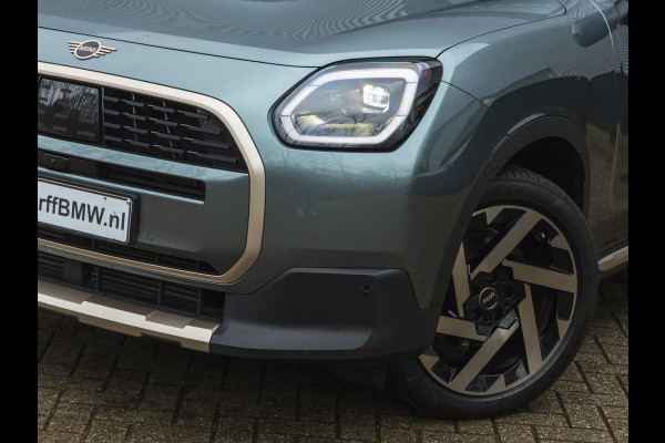 MINI Countryman 1.5 C Favoured - XL Pakket - Pano - Trekhaak - Head-Up