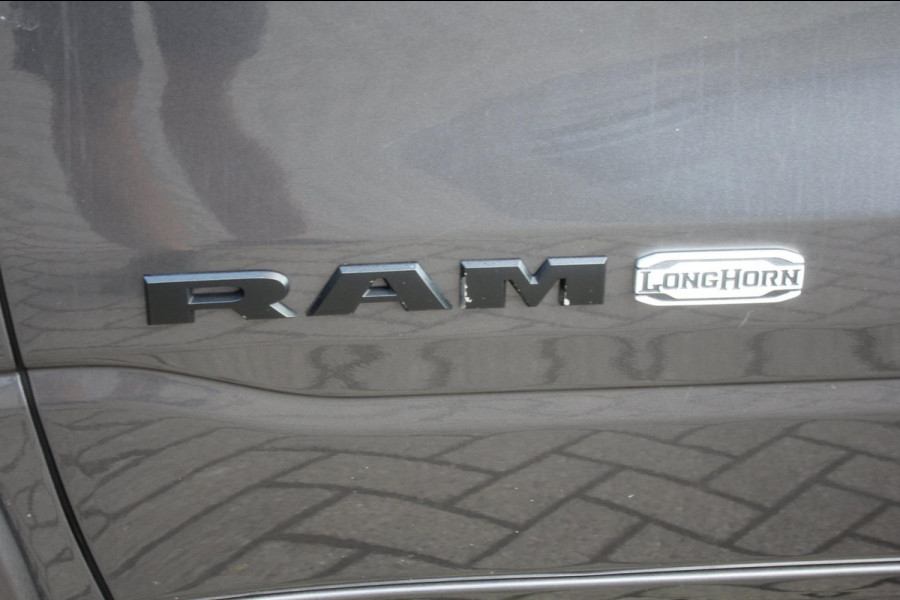 Dodge Ram 1500 V8 Long Horn 4x4 5.7 Hemi LPG Panorama