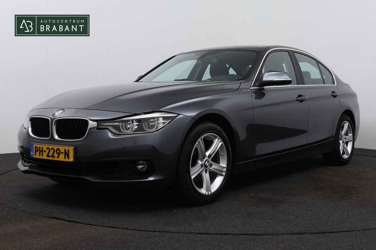 BMW 3-serie 320i Corporate Lease Executive(NL-auto, Dealer OnderH, Navi, Parkeersensoren, Sportstoelen, Climate Con, Etc)