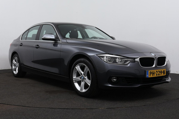 BMW 3-serie 320i Corporate Lease Executive(NL-auto, Dealer OnderH, Navi, Parkeersensoren, Sportstoelen, Climate Con, Etc)