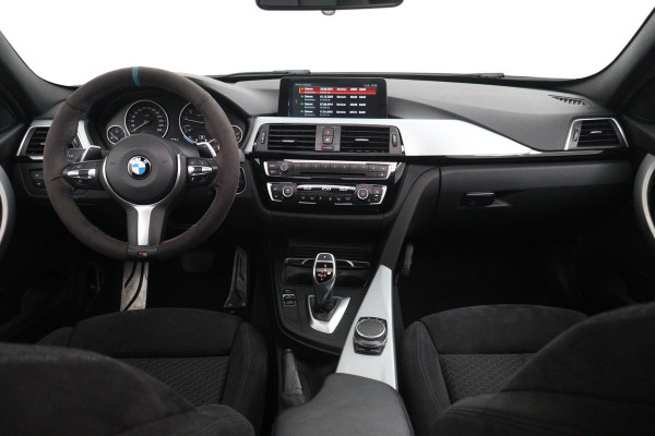 BMW 3-serie 320i Corporate Lease Executive M-SPORT (NL-auto, Dealer OnderH, Panorama, Carplay, Navi Pro, PDC, Climate Con, Etc)