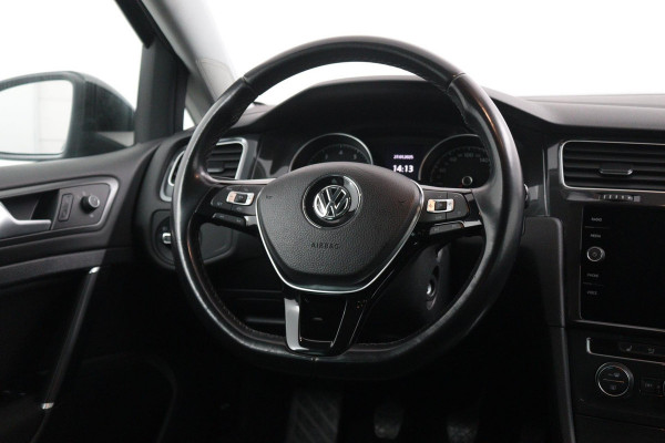 Volkswagen GOLF Variant 1.5 TSI Comfortline (NAVIGATIE, CAMERA, STOELVERWARMING, PARKEERSENSOREN, CARPLAY, GOED ONDERHOUDEN)