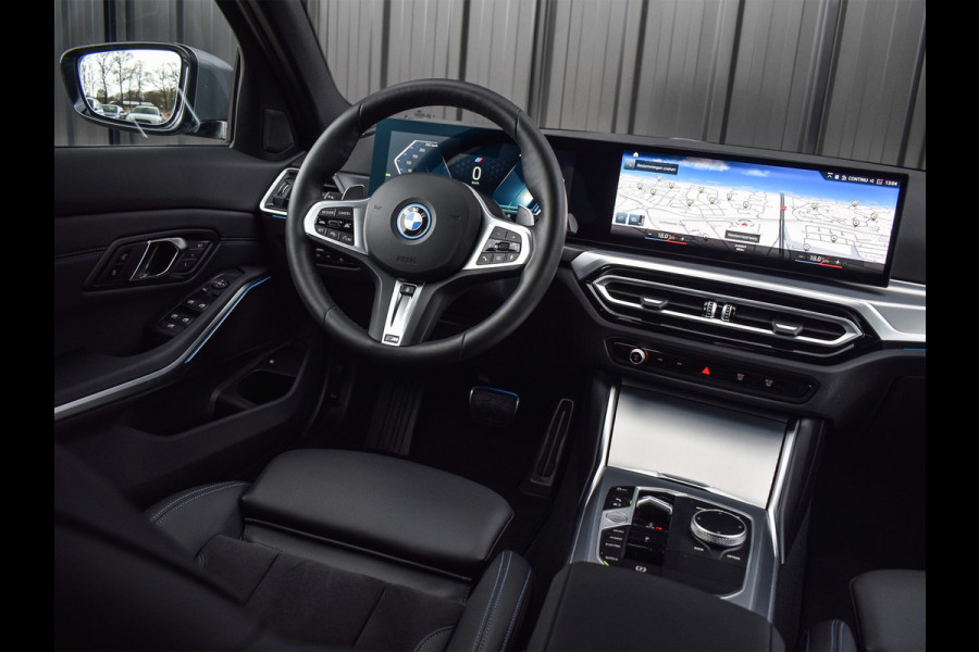 BMW 3-serie 330e X-DRIVE M-SPORT | ACTIVE CRUISE | COMFORT ACCESS | TREKHAAK | SPORTSTOELEN + MEMORY | AMBIANCE INTERIEUR | SHADOW-LINE | AC