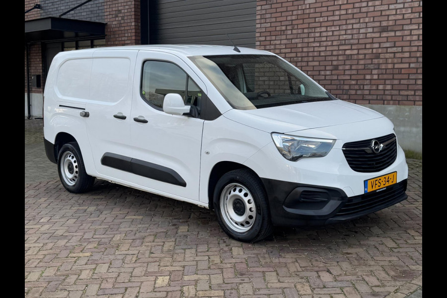 Opel Combo 1.5D L2H1 Edition / 100 PK / Navigatie / Cruise Control / Parkeersensoren / Gatelock / 1e Eigenaar