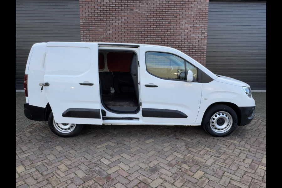 Opel Combo 1.5D L2H1 Edition / 100 PK / Navigatie / Cruise Control / Parkeersensoren / Gatelock / 1e Eigenaar