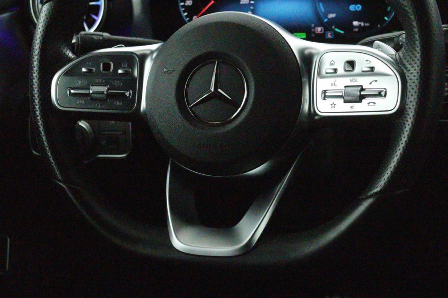 Mercedes-Benz A-Klasse 250e AMG Night | Stoelverwarming | Carplay | Camera | Sfeerverlichting | Matrix LED | Leder/Alcantara | Widescreen