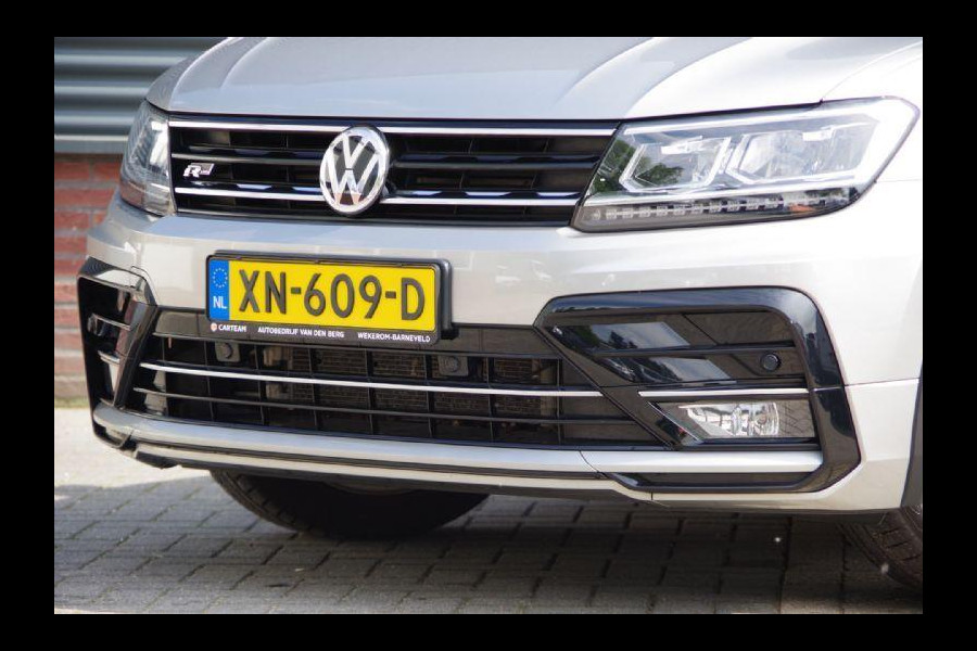 Volkswagen Tiguan 1.5 TSI ACT Highline Business R-Line AUT. PANO, LED, LEDER, ACC, VIRTUAL COCKPIT, NAVI, PARKEERSENSOREN, CLIMA, 19'' LMV, NL AUT