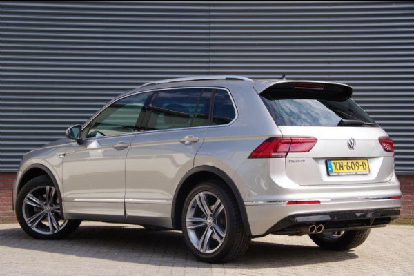 Volkswagen Tiguan 1.5 TSI ACT Highline Business R-Line AUT. PANO, LED, LEDER, ACC, VIRTUAL COCKPIT, NAVI, PARKEERSENSOREN, CLIMA, 19'' LMV, NL AUT