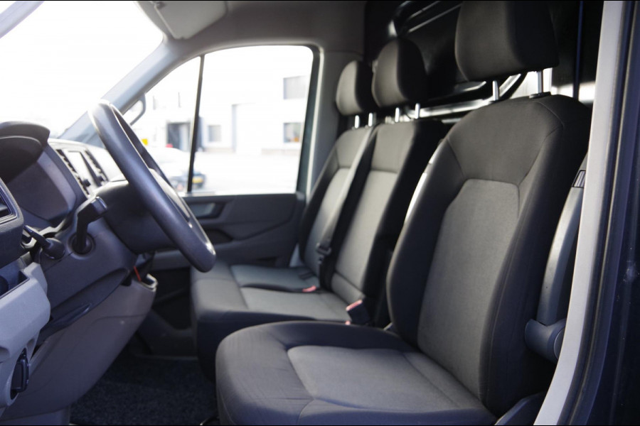 Volkswagen Crafter 35 2.0 TDI L3H3 Highline LED, TREKHAAK, APPLE CARPLAY, CRUISE, AIRCO, NL AUTO, NAP