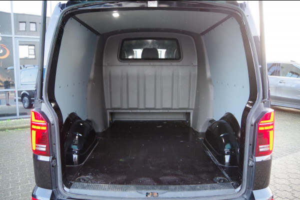 Volkswagen Transporter 2.0 TDI BULLI, L2 DC-5P, 199PK AUT. 2X SCHUIFDEUR, LED, LEDER, TREKHAAK, VIRTUAL, ADAPT. CRUISE, CAMERA, PDC