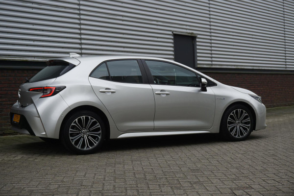 Toyota Corolla 1.8 Hybrid Business Intro/Head-Up/17Inch/ Stoelverwarming/Dealeronderhouden