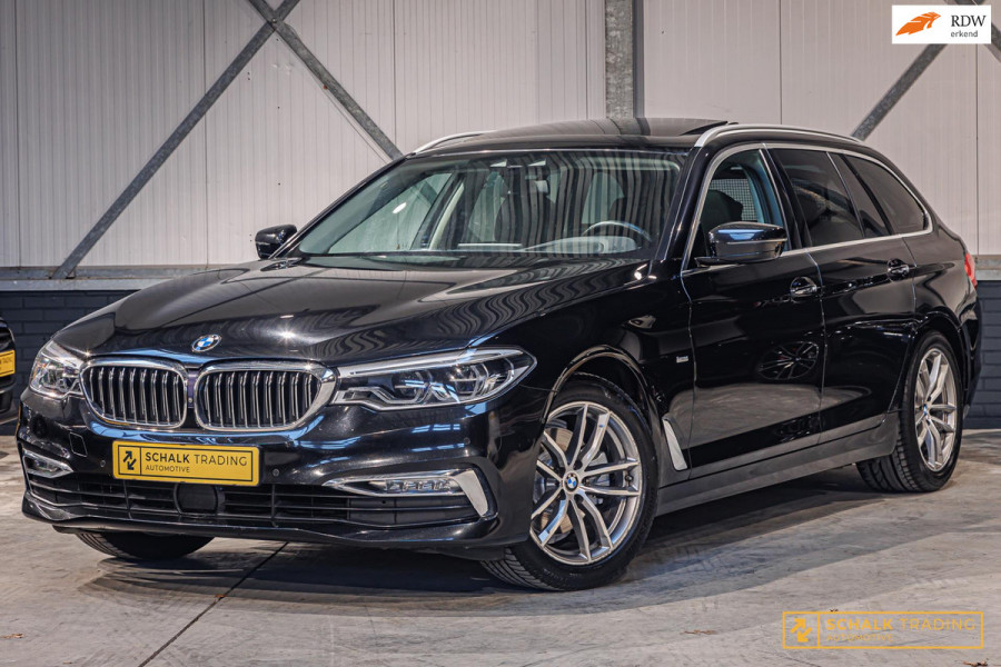 BMW 5 Serie Touring 520d High Executive|Dealer|Pano|ACC|