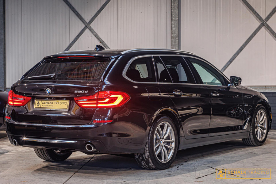 BMW 5 Serie Touring 520d High Executive|Dealer|Pano|ACC|