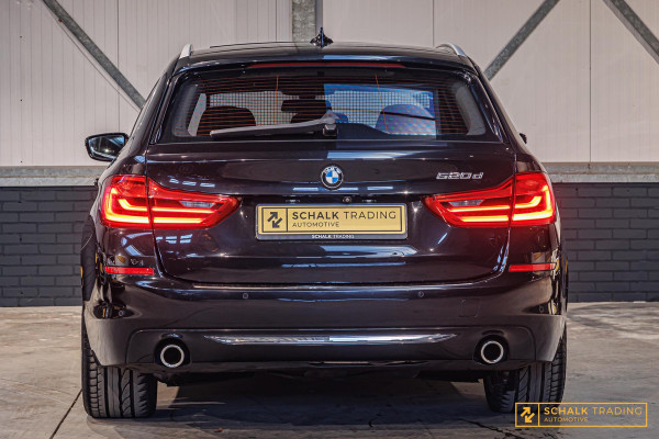 BMW 5 Serie Touring 520d High Executive|Dealer|Pano|ACC|