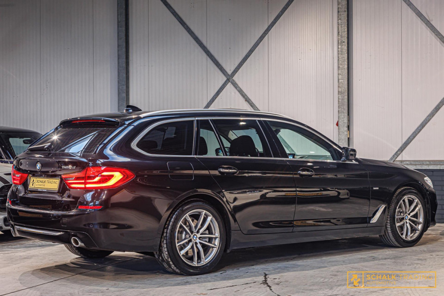 BMW 5 Serie Touring 520d High Executive|Dealer|Pano|ACC|