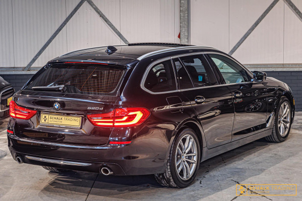 BMW 5 Serie Touring 520d High Executive|Dealer|Pano|ACC|