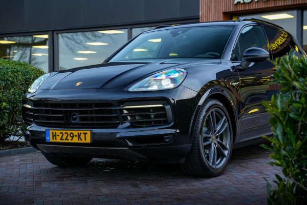 Porsche Cayenne 3.0 E-Hybrid Panodak Stoelventilatie Memory Bose Trekhaak