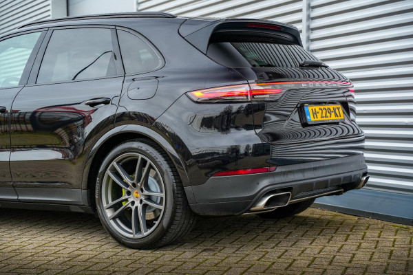 Porsche Cayenne 3.0 E-Hybrid Panodak Stoelventilatie Memory Bose Trekhaak