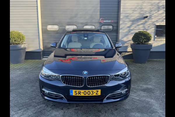 BMW 3-serie Gran Turismo 320i High Executive | Panoramadak | Camera | DAB | Harmon Kardon | Lederen Bekleding | Lane Assist |