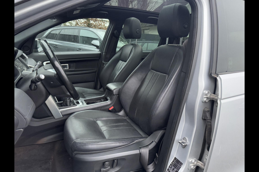 Land Rover Discovery Sport 2.0 eD4 E-Capability SE | Panoramadak | Lane Assist | Camera | Stuur/Stoelverwarming | Lederen Bekleding |