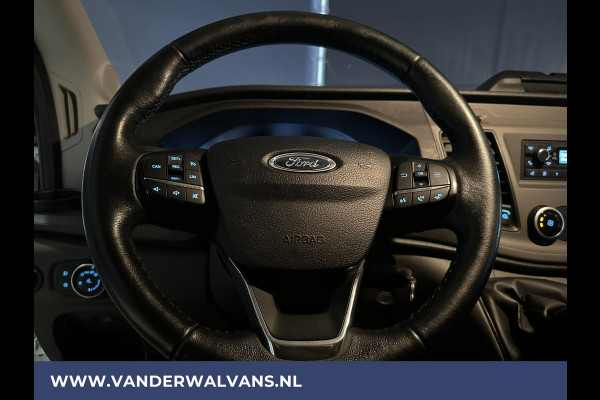 Ford Transit 2.0 TDCI L2H2 Euro6 Airco | Cruisecontrol | 2450kg Trekhaak | Verwarmde voorruit | Parkeersensoren Bijrijdersbank