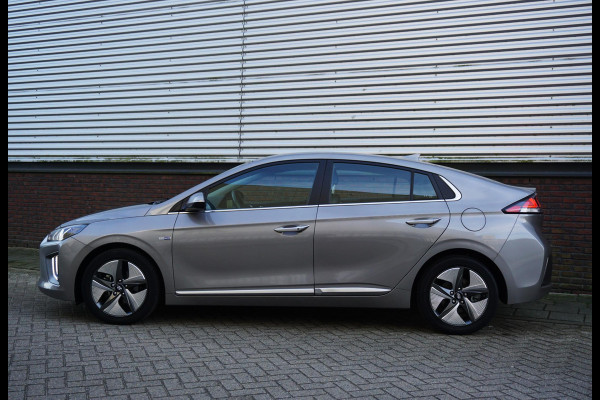 Hyundai IONIQ 1.6 GDi Hybrid Premium/Facelift/Leer/17Inch/ Geen import/Navi/1e Eigenaar/Nederlandse auto.