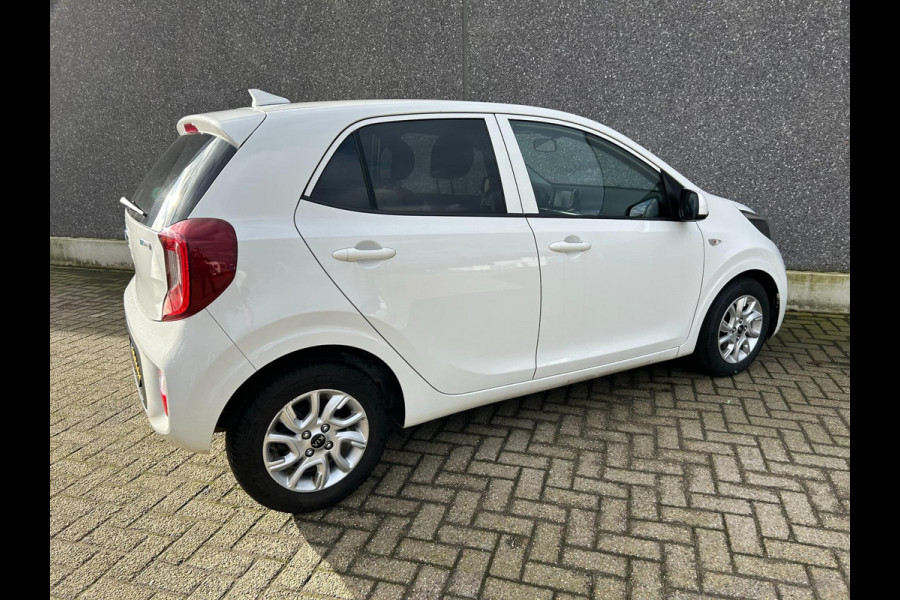 Kia Picanto 1.0 MPi ComfortPlusLine | STOEL/STUURVERWARMING | CARPLAY | NAVI | APK T/M 29-1-2027 | GROTE BEURT | NIEUWE BANDEN