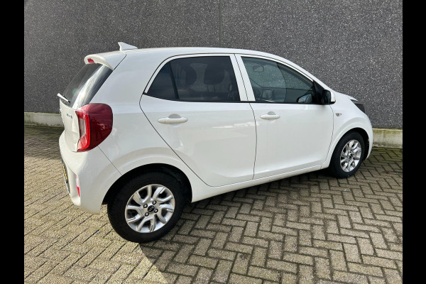 Kia Picanto 1.0 MPi ComfortPlusLine | STOEL/STUURVERWARMING | CARPLAY | NAVI | APK T/M 29-1-2027 | GROTE BEURT | NIEUWE BANDEN