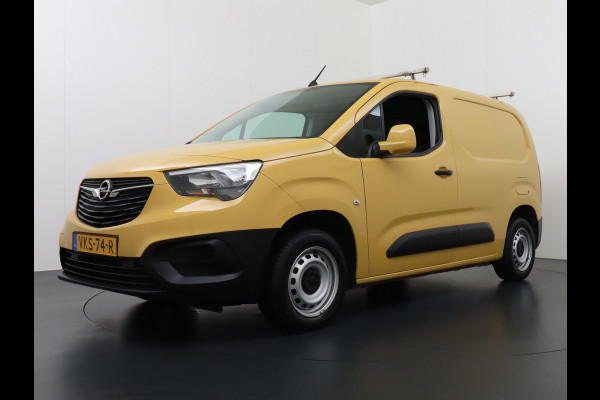 Opel Combo 1.5D L1H1 Edition 13x Op voorraad! 3-Persoons Airco Cruise Control Bluetooth Elektr.ramen Elektr.spiegels+Verwarmd Centr.Vergr+a Schuifdeur Betonplex vloer Lat om Lat betimmering Super Nette Combo!