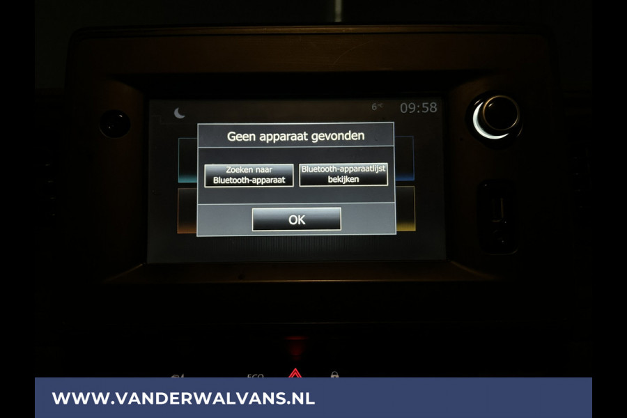 Renault Master 2.3 dCi 136pk L2H2 Euro6 Airco | Camera | Navigatie | Cruisecontrol | Trekhaak | Parkeersensoren Bijrijdersbank