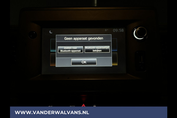 Renault Master 2.3 dCi 136pk L2H2 Euro6 Airco | Camera | Navigatie | Cruisecontrol | Trekhaak | Parkeersensoren Bijrijdersbank