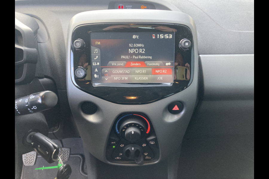 Toyota Aygo 1.0 VVT-i X-Play 5-drs. NAVI/CAMERA/CARPLAY/LIMITER/AIRCO