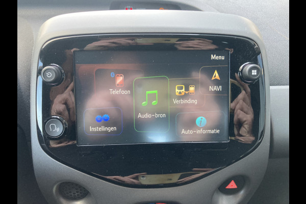 Toyota Aygo 1.0 VVT-i X-Play 5-drs. NAVI/CAMERA/CARPLAY/LIMITER/AIRCO