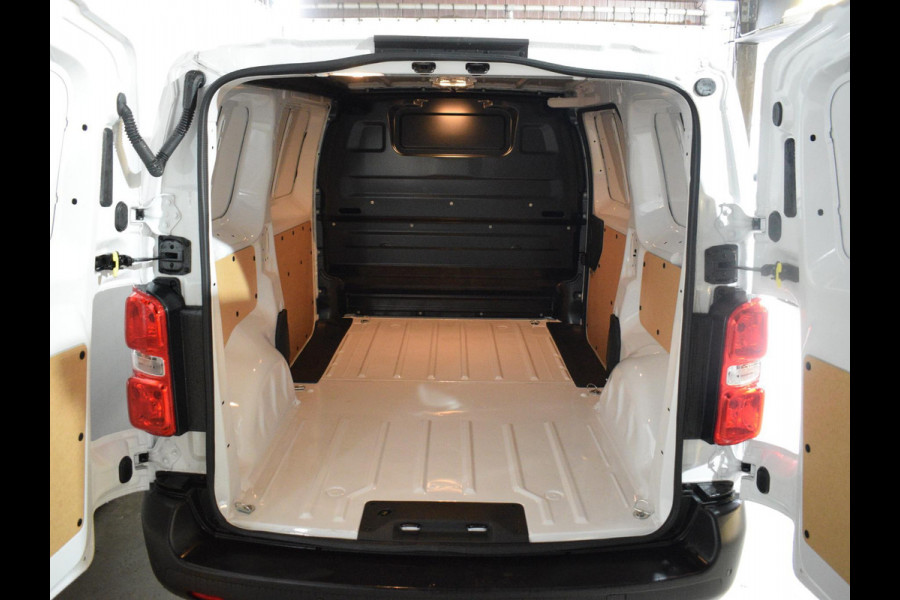 Peugeot Expert L2 120PK | CAMERA + SENSOREN | CARPLAY | NAVIGATIE | DIRECT LEVERBAAR !