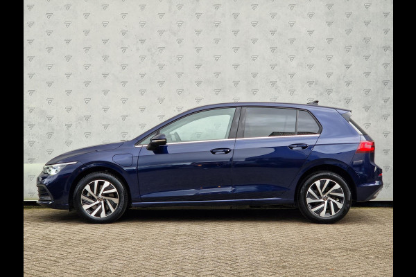 Volkswagen Golf 1.4 eHybrid Style | BSD | Stoel- en stuurverwarming | IQ Light | ACC | Navi |