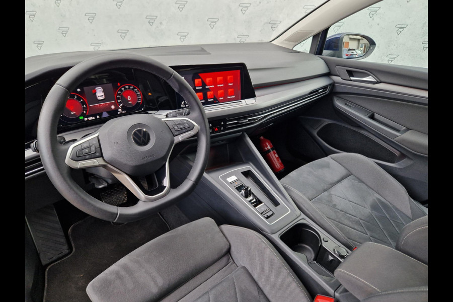 Volkswagen Golf 1.4 eHybrid Style | BSD | Stoel- en stuurverwarming | IQ Light | ACC | Navi |