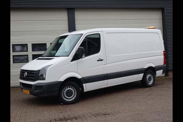 Volkswagen Crafter 35 2.0 TDI 141pk Euro 6 L2H1 Lang - 3,5t kg Trekhaak - Cruise