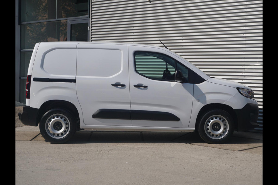 Opel Combo L1 102 Pk. | 3 zitplaatsen | Apple Carplay | betimmering | rijklaarprijs