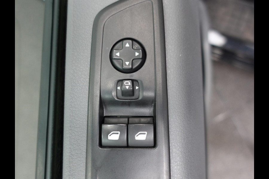 Peugeot Expert 2.0 180PK Long L3 Premium Dubbele Cabine Automaat Airco Cruise control Bluetooth Navigatie Carplay Trekhaak
