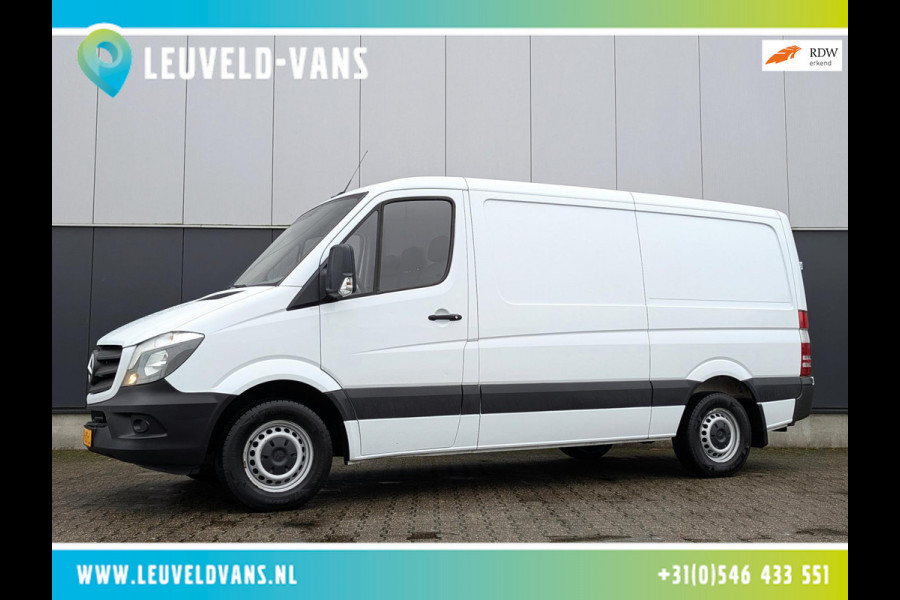 Mercedes-Benz Sprinter 211 110PK L2H1 AIRCO NAVI STANDKACHEL TREKHAAK