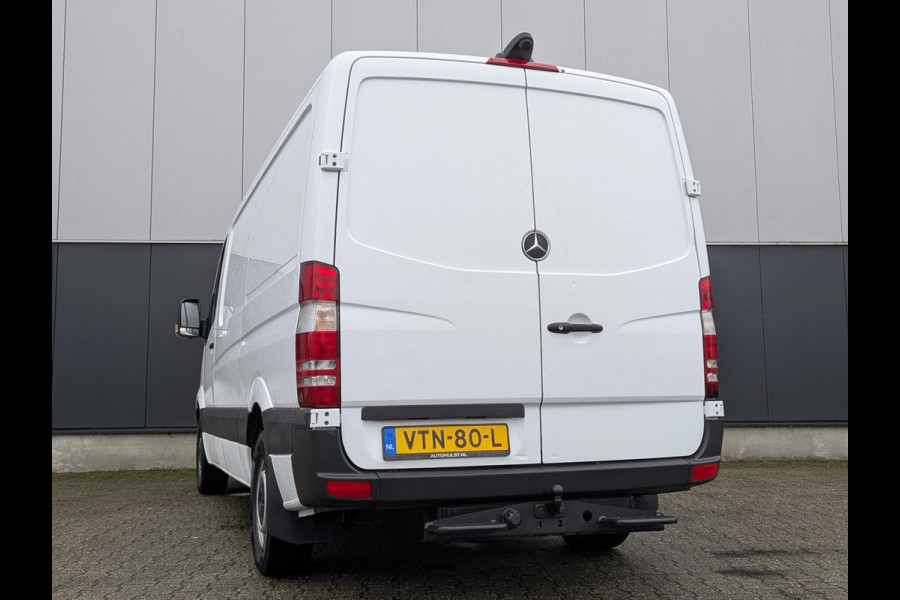 Mercedes-Benz Sprinter 211 110PK L2H1 AIRCO NAVI STANDKACHEL TREKHAAK