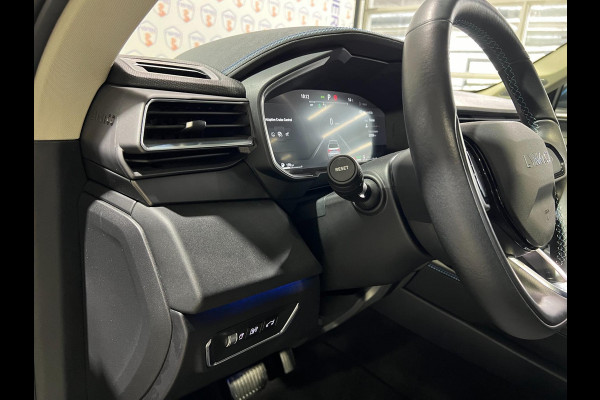 Lynk & Co 01 1.5 PANO/CAMERA/AUTO-PILOT/MEMORY/APPLE-CARPLAY