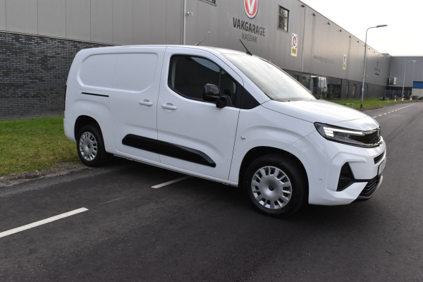 Opel Combo 1.5 BlueHDi 130 S&S L2 Lengte 2/XL 3-pers Parkeer camera's stuurverwarming dode hoek detectie Nieuw model/ registratie 2024/ GEEN BPM