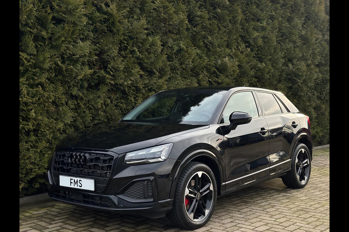 Audi Q2 35 TFSI 2x S-Line CarPlay Camera LED