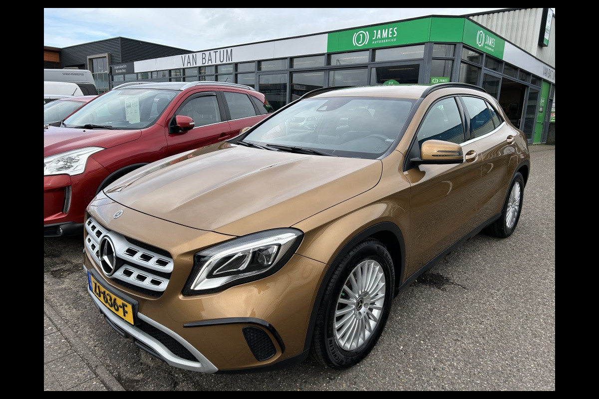 Mercedes-Benz GLA 180 d Business